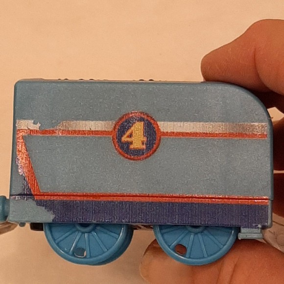 Thomas The Train 2015 Gullane Thomas Limited #4 Coal Car Blue Track Master - Picture 12 of 15